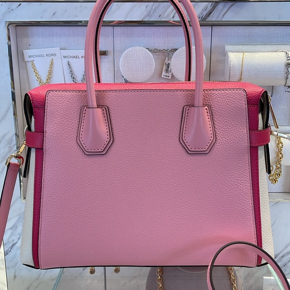 MICHAEL KORS
Mercer Medium Top Zip Color-Block Belted Satchel Crossbody Purs
NWT - Picture 8 of 16